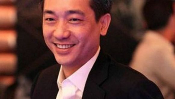 Bee Taechaubol, broker interessato all'acquisto del Milan (Fonte: www.gazzetta.it) Bee Taechaubol, broker interessato all'acquisto del Milan (Fonte: www.gazzetta.it)