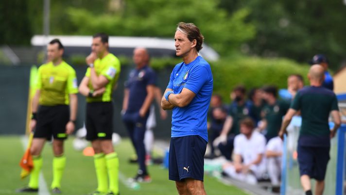 FLORENCE, ITALY - JUNE 05: Head coach Italy Roberto Mancini reacts during the friendly match between Italy and Italy U20 at Coverciano on June 05, 2021 in Florence, Italy. (Photo by Claudio Villa/Getty Images) 