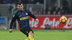 Inter, offerta del Besiktas per Medel: prestito con diritto di riscatto a 12 milioni