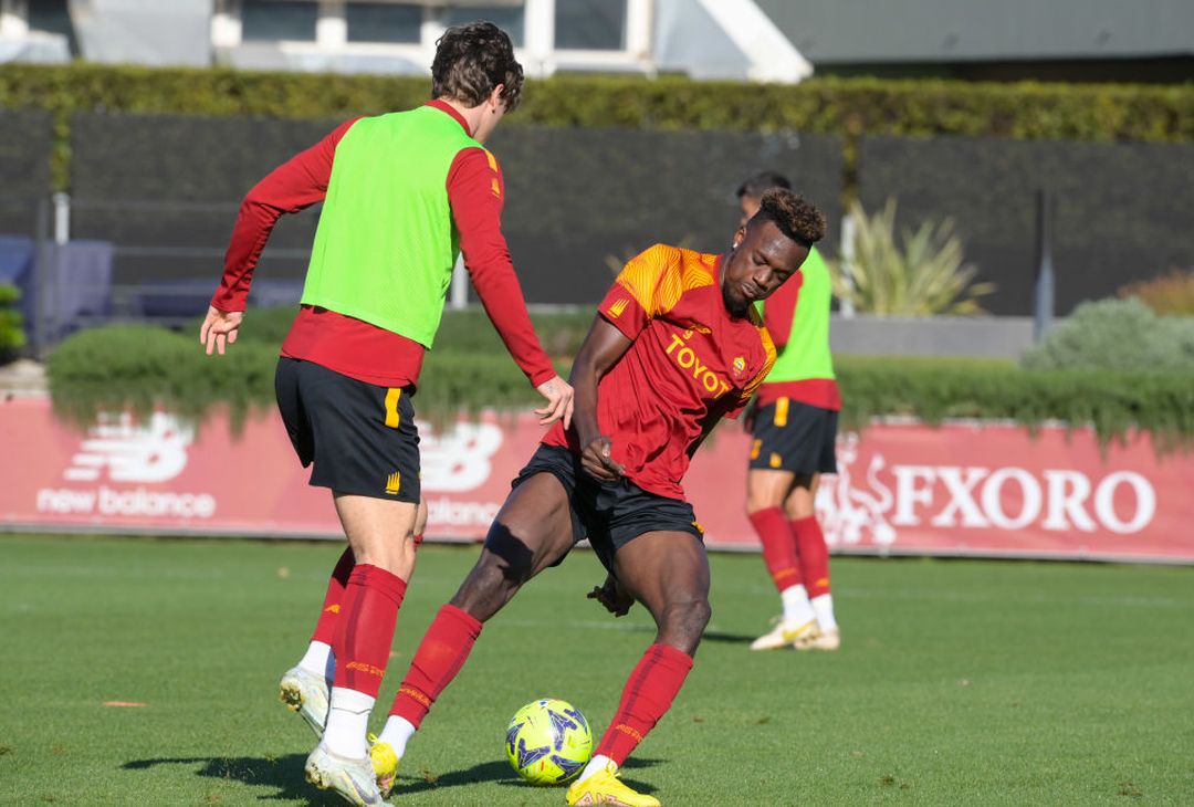 Roma, riprendono gli allenamenti a Trigoria – FOTO GALLERY - immagine 43