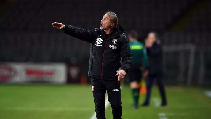 TURIN, ITALY - JANUARY 29: Head Coach of Torino Davide
Nicola instructs his team during the Serie A match between Torino FC and ACF Fiorentina at Stadio Olimpico di Torino on January 29, 2021 in Turin, Italy. (Photo by Valerio Pennicino/Getty Images)