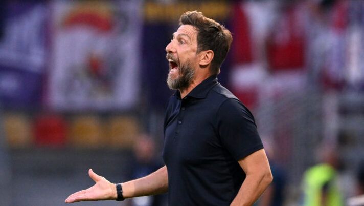 FROSINONE, ITALY - SEPTEMBER 28: Eusebio Di Francesco head coach of Frosinone Calcio reacts during the Serie A TIM match between Frosinone Calcio and ACF Fiorentina at Stadio Benito Stirpe on September 28, 2023 in Frosinone, Italy. (Photo by Giuseppe Bellini/Getty Images) Di Francesco: “Soulé deve ambire ai 10 gol, non si dovrà mai accontentare. Su Kaio Jorge…” - immagine 1