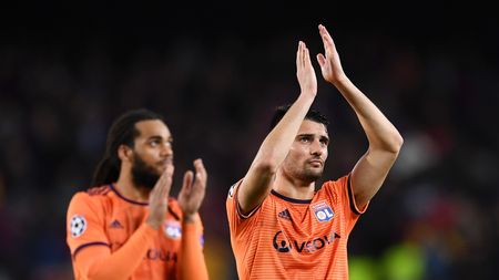 BARCELONA, SPAIN - MARCH 13: Leo Dubois of Olympique Lyonnais applauds the crowd after the UEFA Champions League Round of 16 Second Leg match between FC Barcelona and Olympique Lyonnais at Nou Camp on March 13, 2019 in Barcelona, Spain. (Photo by David Ramos/Getty Images)