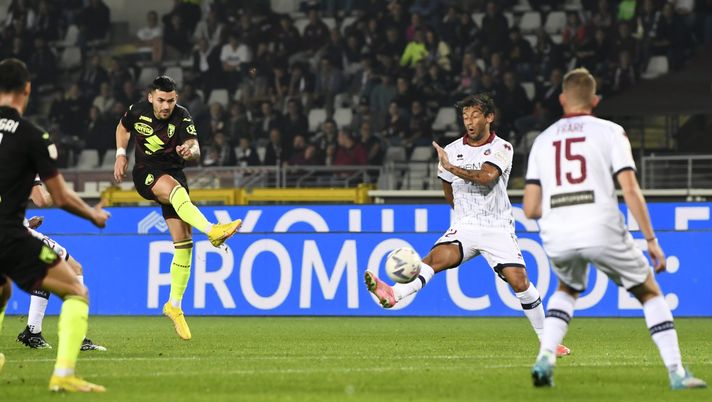 Foto Fabio Ferrari/LaPresse 18 Ottobre 2022 Torino (Italia) - Sport Calcio - ESCLUSIVA TORINO FC - Torino Fc vs Cittadella - Sedicesimi di Coppa Italia Frecciarossa 2022/2023 - Stadio Olimpico Grande Torino. Nella foto: gol 1-0 Nemanja Radonjic (Torino Fc)
October 18, 2022 Turin (Italy) - Sport Soccer - EXCLUSIVE TORINO FC - Torino Fc vs Cittadella - Round of 32 Frecciarossa Italian Cup 2022/2023 - Olimpico Grande Torino Stadium. In the pic: goal 1-0 Nemanja Radonjic (Torino Fc) Niente impresa stavolta: il Cittadella dura un’ora, poi il Torino dilaga - immagine 1