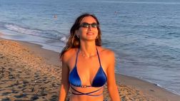 Rossella Fiamingo incanta il web: la passeggiata in bikini è spettacolare