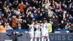 Derby del Galles: il Mister si fa una birra con i tifosi dello Swansea