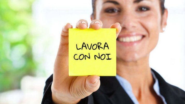 LAVORA CON NOI – CalcioNapoli1926 è alla ricerca di agenti di vendita: contattaci<style>.footer-wrap {color: #fff; }</style><style>.generalBackground {     background-color: #0080bd!important; } </style><style>.generalMenuBackground {     background-color: #0080bd!important; }</style><style> .home-wrap .gotoarchive,.footer-wrap, .home-wrap .opener-wrap, .home-wrap .opener-wrap #videobar #generalMenuBackground, .main-wrap.author .opener-wrap, .main-wrap.category .opener-wrap {    background-color: #0080bd;   }</style> 