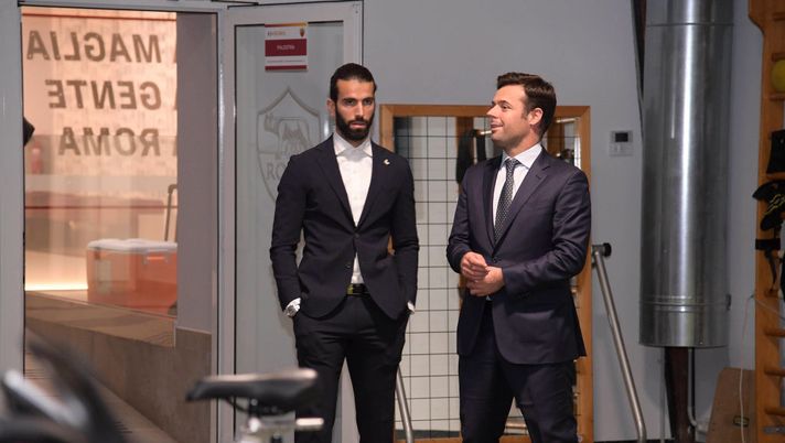 sergio oliveira roma trigoria firma pinto