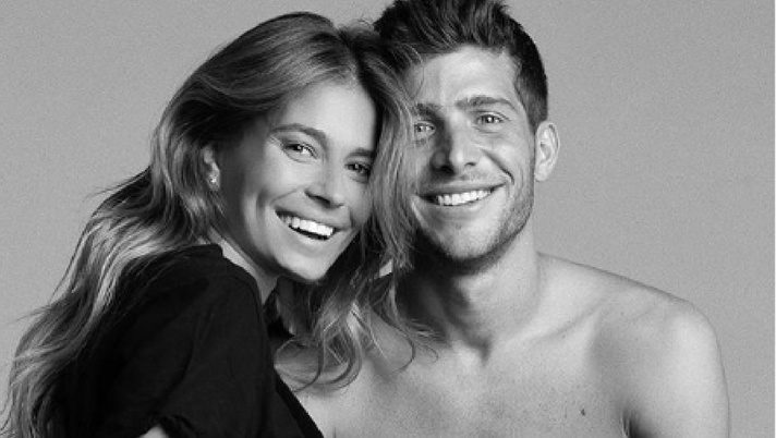 Coral Simanovich posta una tenera immagine con Sergi Roberto. E intanto la pancia cresce Coral Simanovich posta una tenera immagine con Sergi Roberto. E intanto la pancia cresce