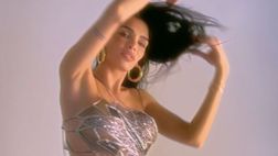 VIDEO / Jovana, shooting da urlo: forme da paura per lady Djordjevic