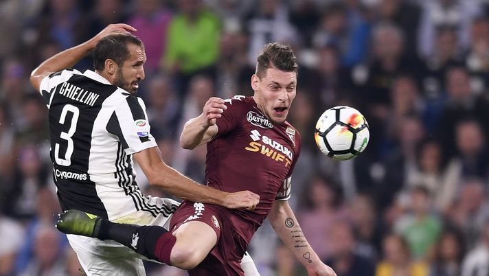 TURIN, ITALY - SEPTEMBER 23: Giorgio Chiellini and Andrea Belotti during the Serie A match between Juventus and Torino FC on September 23, 2017 in Turin, Italy.  (Photo by Daniele Badolato - Juventus FC/Juventus FC via Getty Images) 
