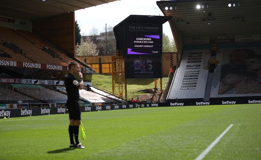 (Photo by Molly Darlington - Pool/Getty Images) UFFICIALE – L’IFAB cambia il numero dei calciatori in panchina: si passa da 12 a 15- immagine 2