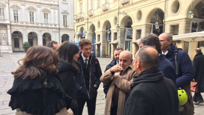 Gli esponenti del Torino e del Comune (tra cui la sindaca Appendino) al termine di una riunione per il Robaldo dello scorso febbraio 