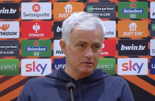 Roma, confermata la squalifica di Mourinho. E su Instagram tornano le manette- immagine 2