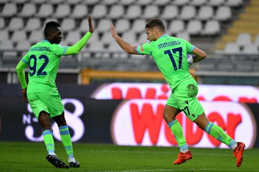 TURIN, ITALY - NOVEMBER 01: Ciro Immobile of SS Lazio celebrates a third goal a penalty during the Serie A match between Torino FC and SS Lazio at Stadio Olimpico di Torino on November 01, 2020 in Turin, Italy. (Photo by Marco Rosi - SS Lazio/Getty Images) TURIN, ITALY - NOVEMBER 01: Ciro Immobile of SS Lazio celebrates a third goal a penalty during the Serie A match between Torino FC and SS Lazio at Stadio Olimpico di Torino on November 01, 2020 in Turin, Italy. (Photo by Marco Rosi - SS Lazio/Getty Images)