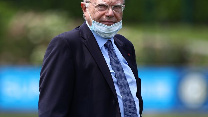 COMO, ITALY - JUNE 26:  Doctor Massimo Galli at the club's training ground Suning Training Center in memory of Angelo Moratti on June 26, 2020 in Como, Italy.  (Photo by Marco Luzzani - Inter/Inter via Getty Images) 