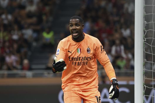 Mike Maignan (portiere AC Milan) qui durante Milan-Bologna 2-0 (Serie A 2022-2023) | News (Getty Images) Mike Maignan AC Milan Milan-Bologna 2-0 Serie A 2022-2023