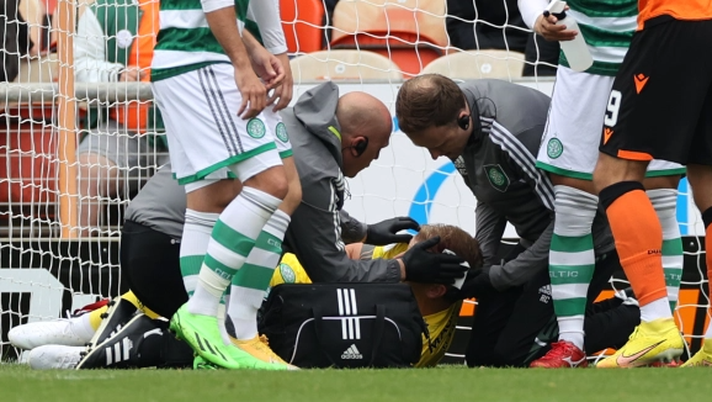 Scozia, Celtic: Joe Hart sanguinante per un violento colpo alla testa nel 9-0 al Dundee United PAURA PER L'EX PORTIERE DI CITY E TORINO