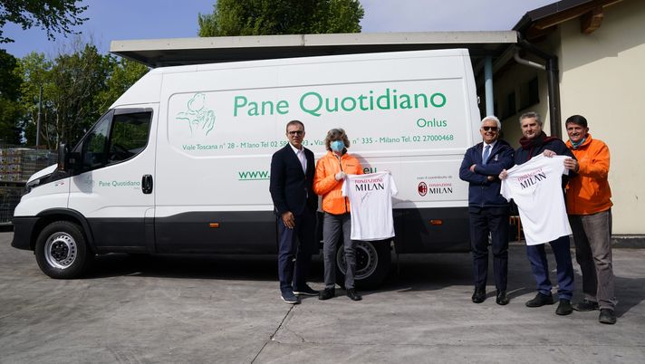 MILAN, ITALY - APRIL 28: Daniele Massaro at Pane Quotidiano onlus on April 28, 2022 in Milan, Italy. (Photo by Pier Marco Tacca/AC Milan via Getty Images)