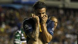 Osvaldo, ultima follia: si chiude in bagno a fumare, lite furiosa. Il Boca lo caccia