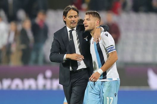  FLORENCE, ITALY - OCTOBER 27: Simone Inzaghi manager of SS Lazio and Ciro Immobile during the Serie A match between ACF Fiorentina and SS Lazio at Stadio Artemio Franchi on October 27, 2019 in Florence, Italy. (Photo by Gabriele Maltinti/Getty Images) 