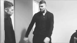 VIDEO / Gomez e la danza tormentone: “Nei momenti tristi c’è la Papu Dance”