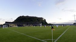 Scozia, harakiri Dumbarton: il portiere Ramsbottom trasforma un normale rinvio in…
