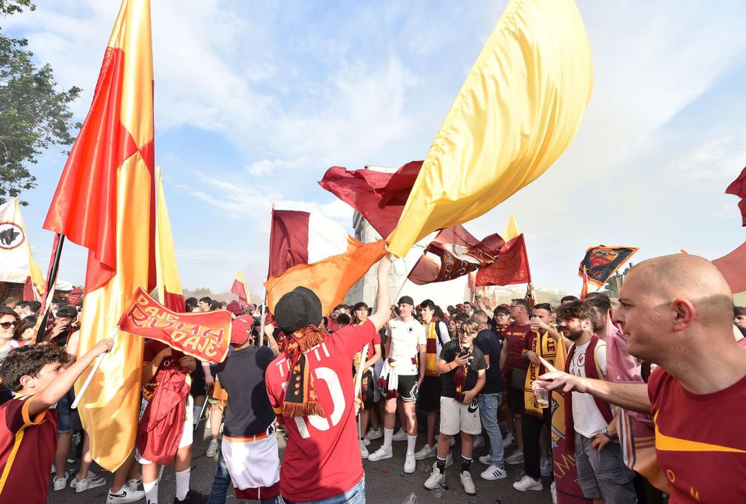 Roma-Feyenoord, all’Olimpico oltre 50mila tifosi – FOTO GALLERY - immagine 9