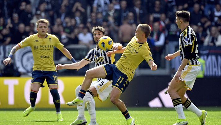 Il Genoa tiene il pari, la sfortuna frena la Juventus: rosso nel finale per Vlahovic - immagine 1