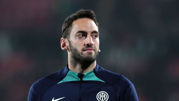 Sky – Inter, in quattro lavorano a parte: obiettivo Milan. Calhanoglu recupera per il Verona? - immagine 1