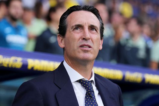 VALENCIA, SPAIN - OCTOBER 23: Unai Emery of Villarreal CF looks on during the LaLiga Santander match between Villarreal CF and UD Almeria at Ciutat de Valencia on October 23, 2022 in Valencia, Spain. (Photo by Aitor Alcalde/Getty Images) Emery contro Lopetegui, prima in Liga poi in Premier: da Siviglia – Villarreal a Aston Villa – Wolverhampton- immagine 2