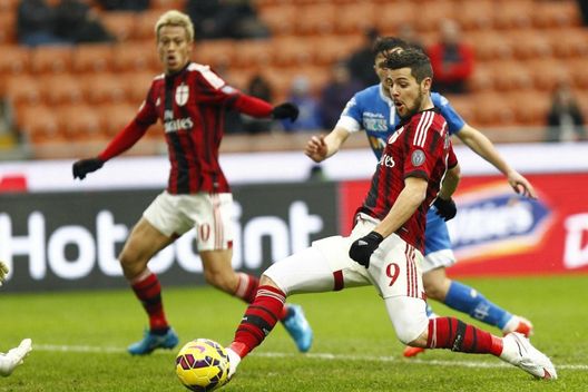 Mattia Destro in azione contro l'Empoli - fonte www.blitzquotidiano.it Mattia Destro in azione contro l'Empoli - fonte www.blitzquotidiano.it