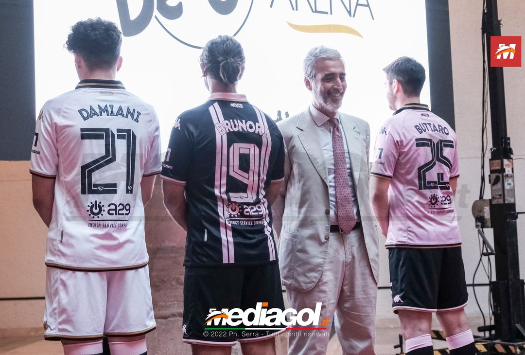 FOTO PALERMO, presentazione nuove maglie gara Palermo 2022/2023 (Gallery) - immagine 15