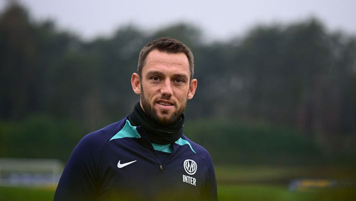 Sky – Inter, proposta biennale con opzione per il terzo per De Vrij? Il difensore riflette - immagine 1