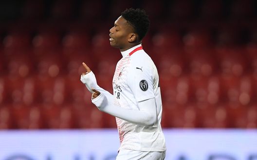 Rafael Leao esulta dopo il goal al Benevento Rafael Leao esulta dopo il goal al Benevento