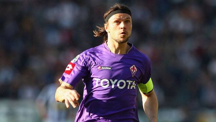TURIN, ITALY - MARCH 02:  Tomas Ujfalusi of Fiorentina during the Serie A match between Juventus and Fiorentina at the Stadio Olimpico on March 2, 2008 in Turin,Italy.  (Photo by Michael Steele/Getty Images) 