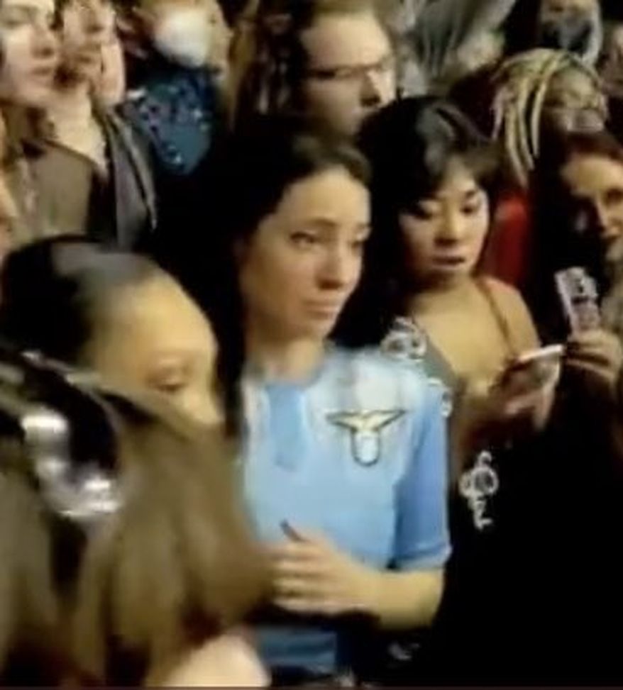 Derby di Roma, scontro a distanza tra Damiano dei Maneskin e…la Lazio- immagine 2