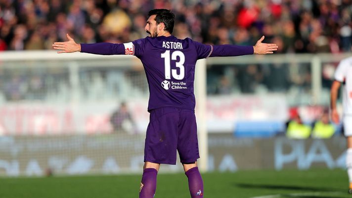 FLORENCE, ITALY - DECEMBER 17: Davide Astori of ACF Fiorentina in action during the Serie A match betweenACF Fiorentina and Genoa CFC at Stadio Artemio Franchi on December 17, 2017 in Florence, Italy. (Photo by Gabriele Maltinti/Getty Images) FLORENCE, ITALY - DECEMBER 17: Davide Astori of ACF Fiorentina in action during the Serie A match betweenACF Fiorentina and Genoa CFC at Stadio Artemio Franchi on December 17, 2017 in Florence, Italy. (Photo by Gabriele Maltinti/Getty Images)