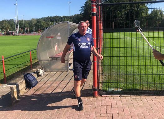 Jans, allenatore Twente FOTO VN – La rifinitura del Twente ad Hengelo- immagine 2