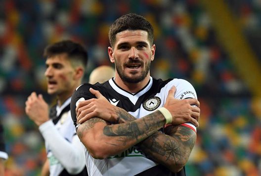 UDINE, ITALY - NOVEMBER 22: Rodrigo de Paul of Udinese Calcio celebrates after scoring the opening goal during the Serie A match between Udinese Calcio and Genoa CFC at Dacia Arena on November 22, 2020 in Udine, Italy. (Photo by Alessandro Sabattini/Getty Images) UDINE, ITALY - NOVEMBER 22: Rodrigo de Paul of Udinese Calcio celebrates after scoring the opening goal during the Serie A match between Udinese Calcio and Genoa CFC at Dacia Arena on November 22, 2020 in Udine, Italy. (Photo by Alessandro Sabattini/Getty Images)