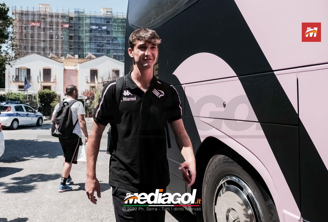 FOTO Torino-Palermo, rosanero in partenza dall’hotel (Gallery) - immagine 16