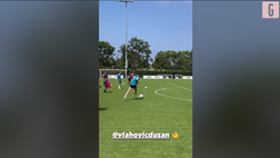 VIDEO Juventus, Vlahovic pronto per il Barcellona: che gol su punizione!