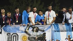 Il satellite “Martinez” pronto a volare nello spazio: folle tributo al portiere argentino