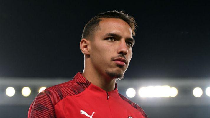 VERONA, ITALY - SEPTEMBER 15: Ismael Bennacer of AC Milan looks on during the Serie A match between Hellas Verona and AC Milan at Stadio Marcantonio Bentegodi on September 15, 2019 in Verona, Italy. (Photo by Alessandro Sabattini/Getty Images) Milan, novità infortuni: i tempi per il rientro di Bennacer, migliora Leao e per Tonali… - immagine 1