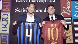 Due ex capitani e un messaggio: a San Siro scambio di maglie tra Zanetti e Totti