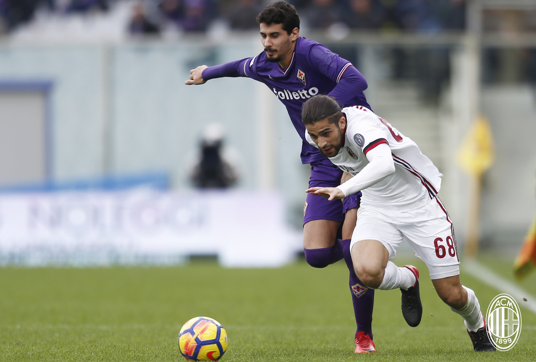 Gil Dias e Ricardo Rodriguez durante Fiorentina-Milan (credits: acmilan.com) 