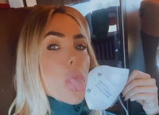 Ilary Blasi, prima grattacapo all’Isola: l’inviato ha il covid- immagine 2
