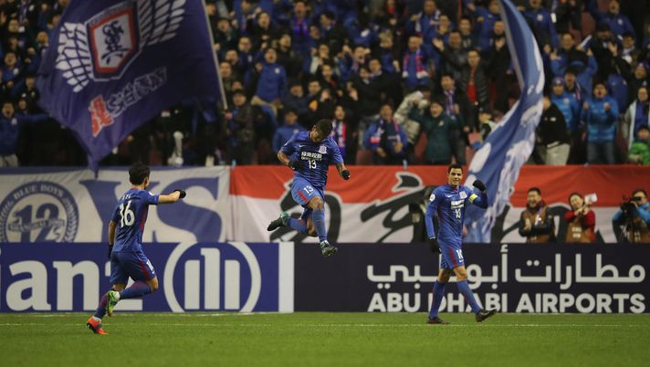 SHANGHAI, CHINA - FEBRUARY 21: Fredy Guarin #13 of Shanghai Shenhua FC celebrates a point during the AFC Champions League Group H match between Shanghai Shenhua FC and Sydney FC at the Hongkou Football Stadium on February 21, 2018 in Shanghai, China. (Photo by Lintao Zhang/Getty Images) SHANGHAI, CHINA - FEBRUARY 21: Fredy Guarin #13 of Shanghai Shenhua FC celebrates a point during the AFC Champions League Group H match between Shanghai Shenhua FC and Sydney FC at the Hongkou Football Stadium on February 21, 2018 in Shanghai, China. (Photo by Lintao Zhang/Getty Images)