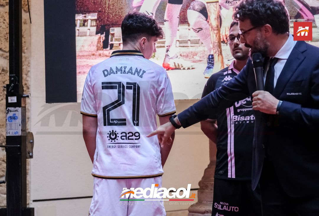 FOTO PALERMO, presentazione nuove maglie gara Palermo 2022/2023 (Gallery) - immagine 52
