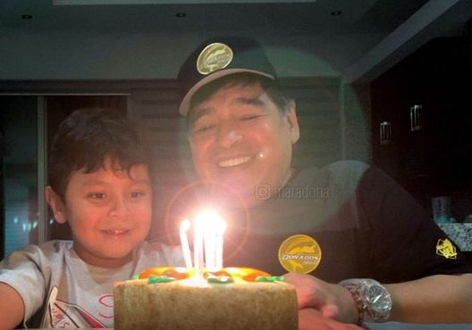 FOTO Maradona, gli auguri social a Diego Fernando: “Papà ti sorride dal cielo”- immagine 2